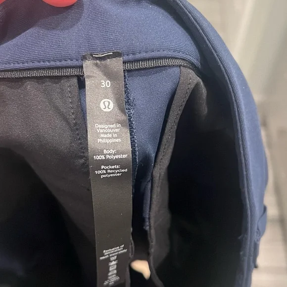2 pairs of lululemon commission shorts 30 waist - Picture 7 of 11